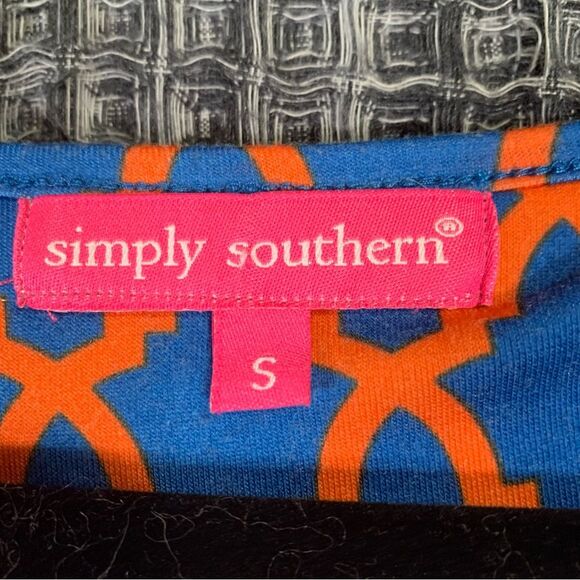 SIMPLY SOUTHERN Short Sleeve Geometric Print Dress with Lace Detail Small #700 - Picture 3 of 10